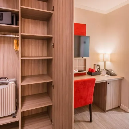 Hotel Western Regence 4*